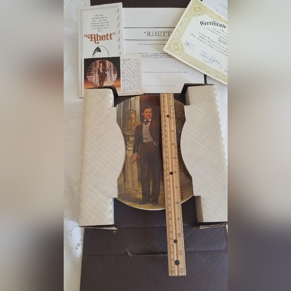 Vintage Gone with the Wind Rhett Edwin Knowles Kursar Collectible Plate  1981 - Picture 9 of 9